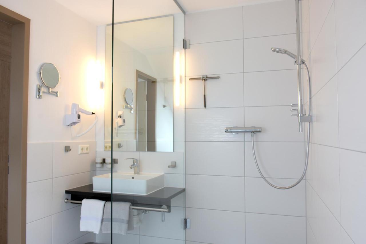 Der Eichenhof Hotel Hellwege Ngoại thất bức ảnh